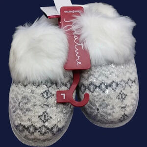 Dearfoams women casual warm slippers size Large 9-10 silver/white